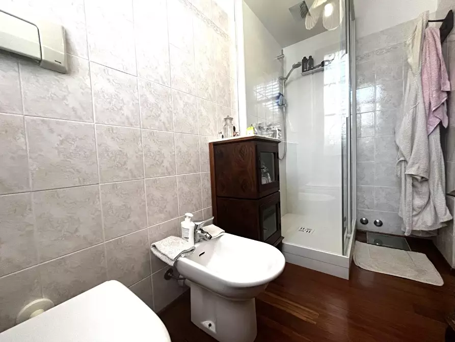 Immagine 18 di Casa bifamiliare in vendita  a Rosignano Marittimo