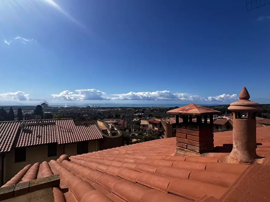 Immagine 32 di Casa bifamiliare in vendita  a Rosignano Marittimo