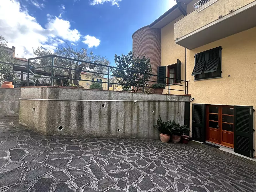 Immagine 39 di Casa bifamiliare in vendita  a Rosignano Marittimo