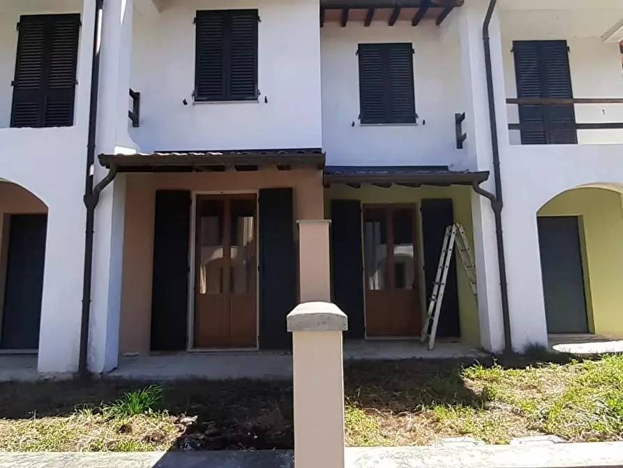 Immagine 2 di Casa bifamiliare in vendita  a Barga