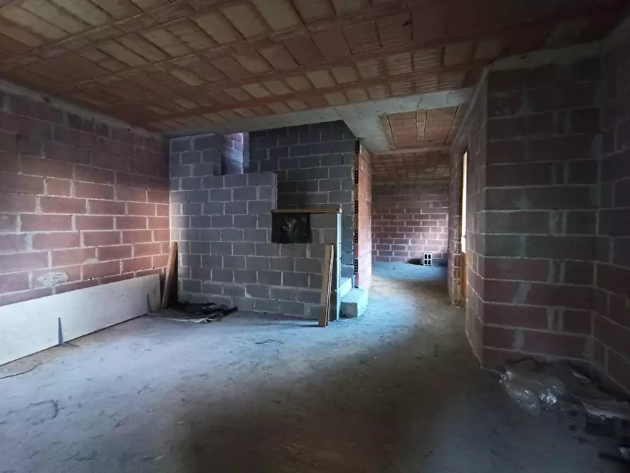 Immagine 6 di Casa bifamiliare in vendita  a Barga