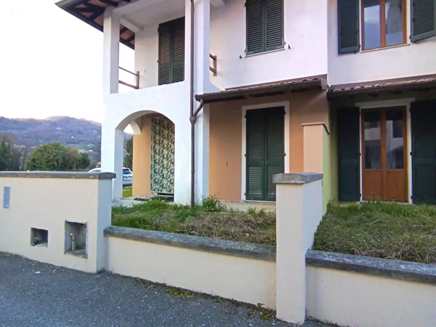 Immagine 4 di Casa bifamiliare in vendita  a Barga