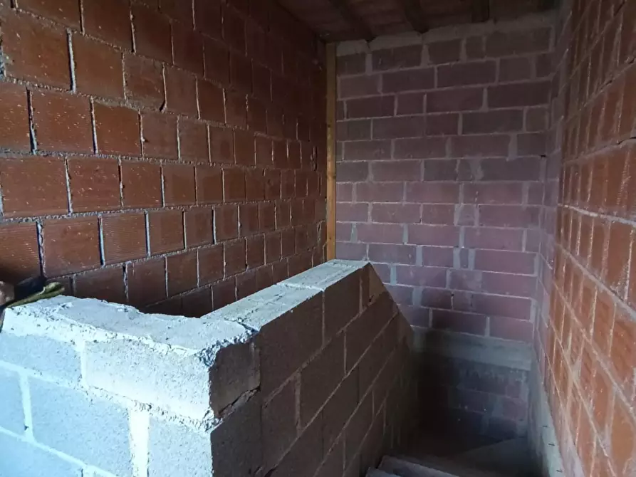 Immagine 7 di Casa bifamiliare in vendita  a Barga