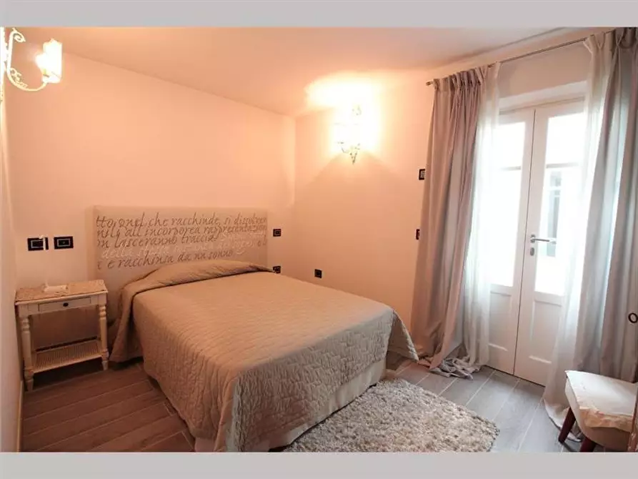 Immagine 18 di Villa in vendita  a Forte Dei Marmi