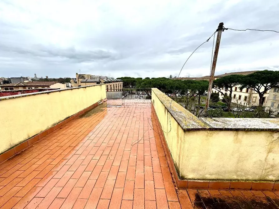 Immagine 1 di Appartamento in vendita  a Siena