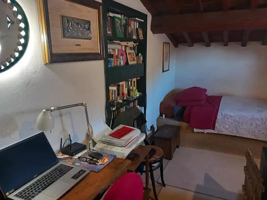 Immagine 46 di Villa in vendita  a Pisa