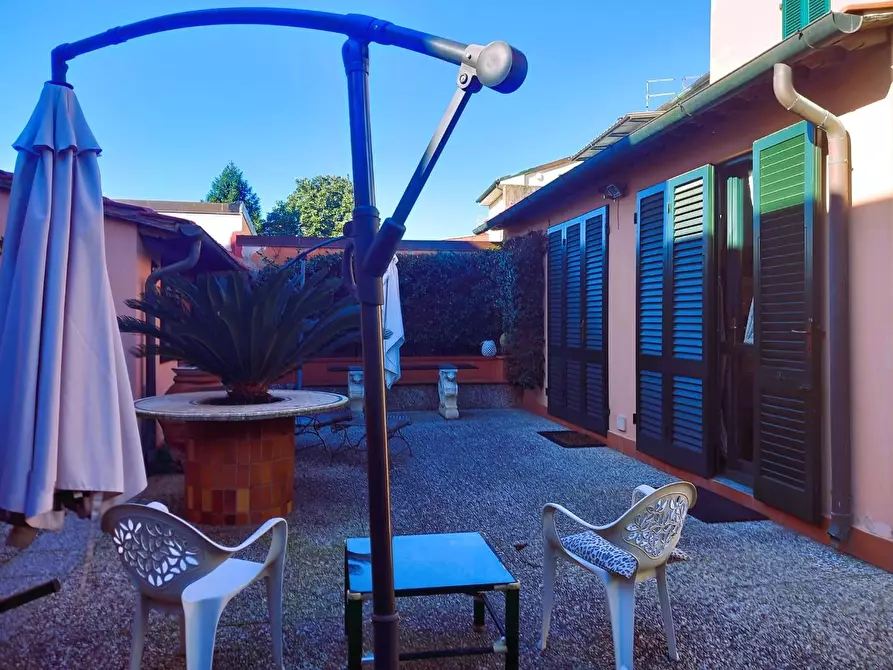 Immagine 7 di Villa in vendita  a Pisa