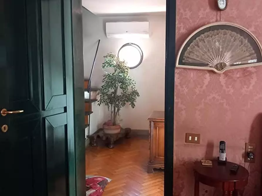 Immagine 16 di Villa in vendita  a Pisa