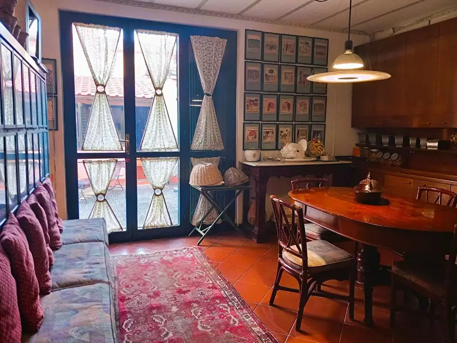 Immagine 5 di Villa in vendita  a Pisa