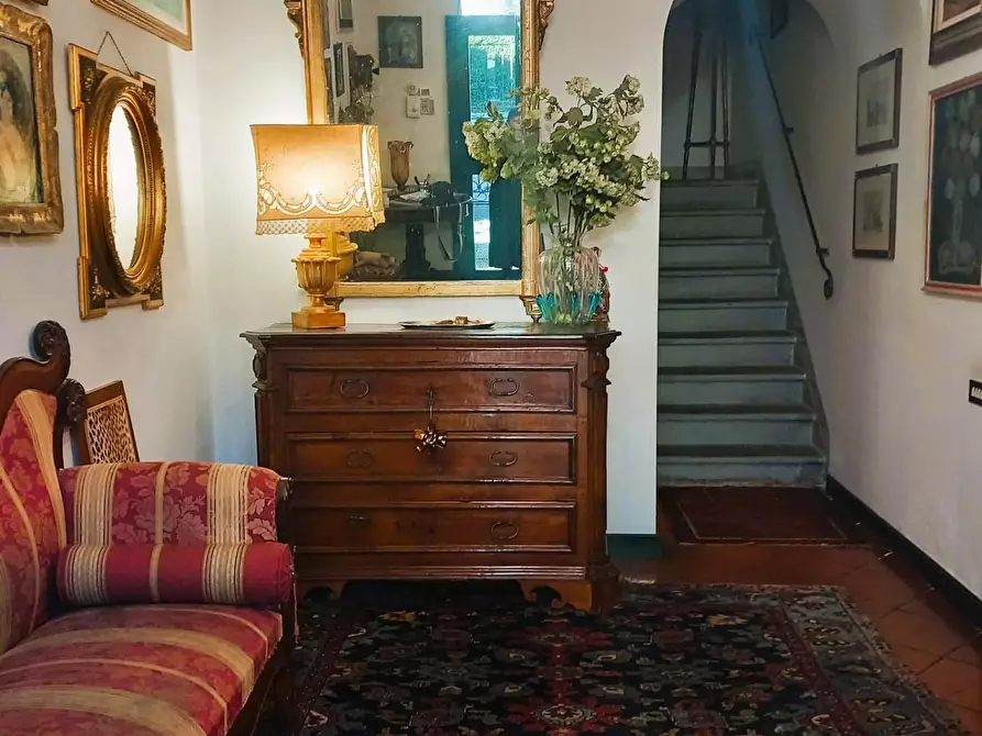 Immagine 4 di Villa in vendita  a Pisa