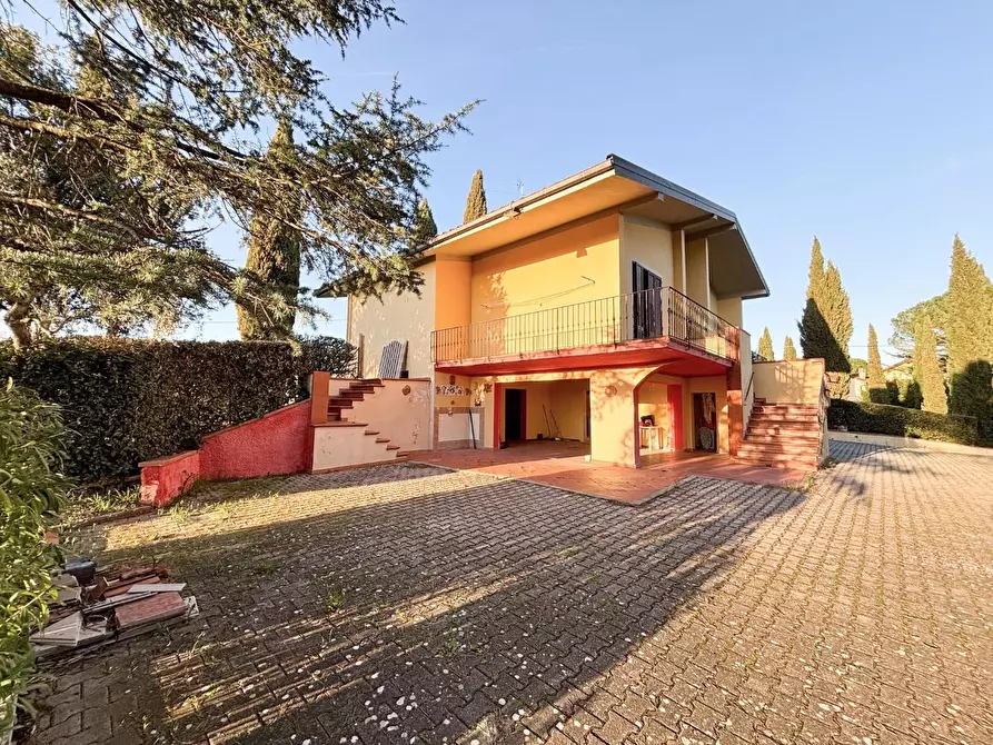 Immagine 1 di Villa in vendita  a Montespertoli