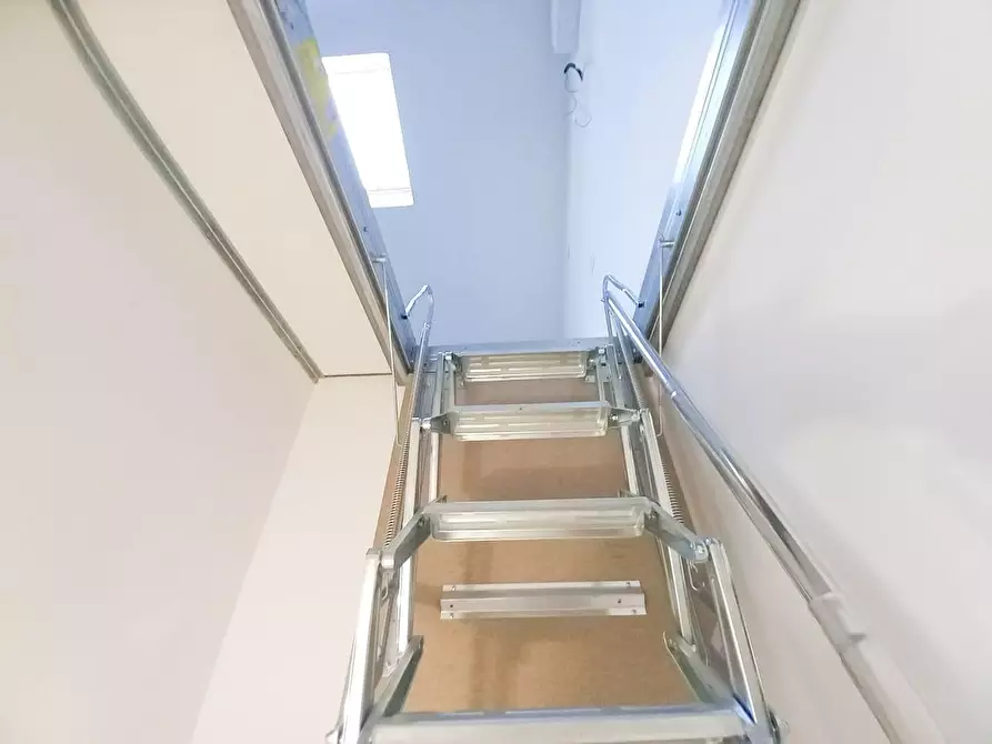 Immagine 11 di Appartamento in vendita  a Pontedera