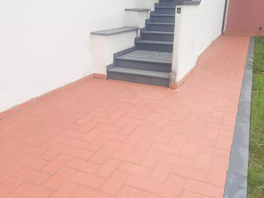 Immagine 2 di Appartamento in vendita  a Pontedera