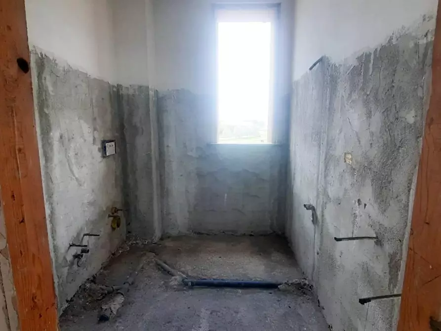 Immagine 12 di Appartamento in vendita  a Pontedera