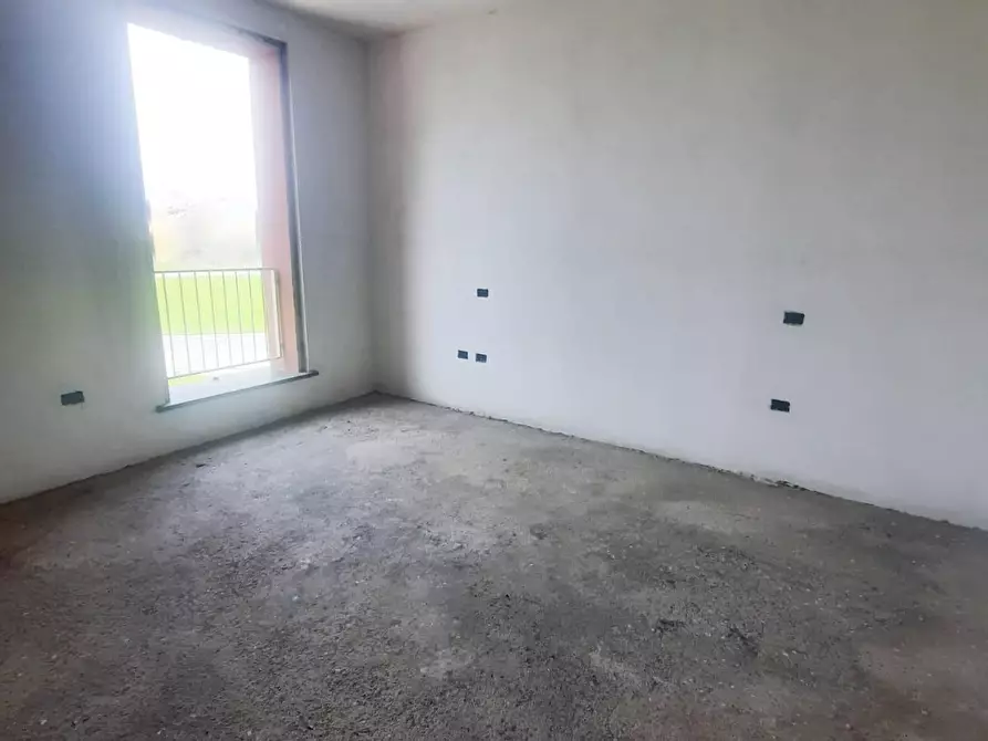 Immagine 10 di Appartamento in vendita  a Pontedera