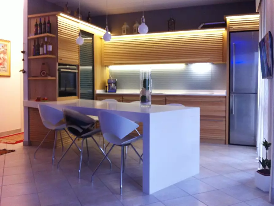 Immagine 6 di Appartamento in vendita  a Massa