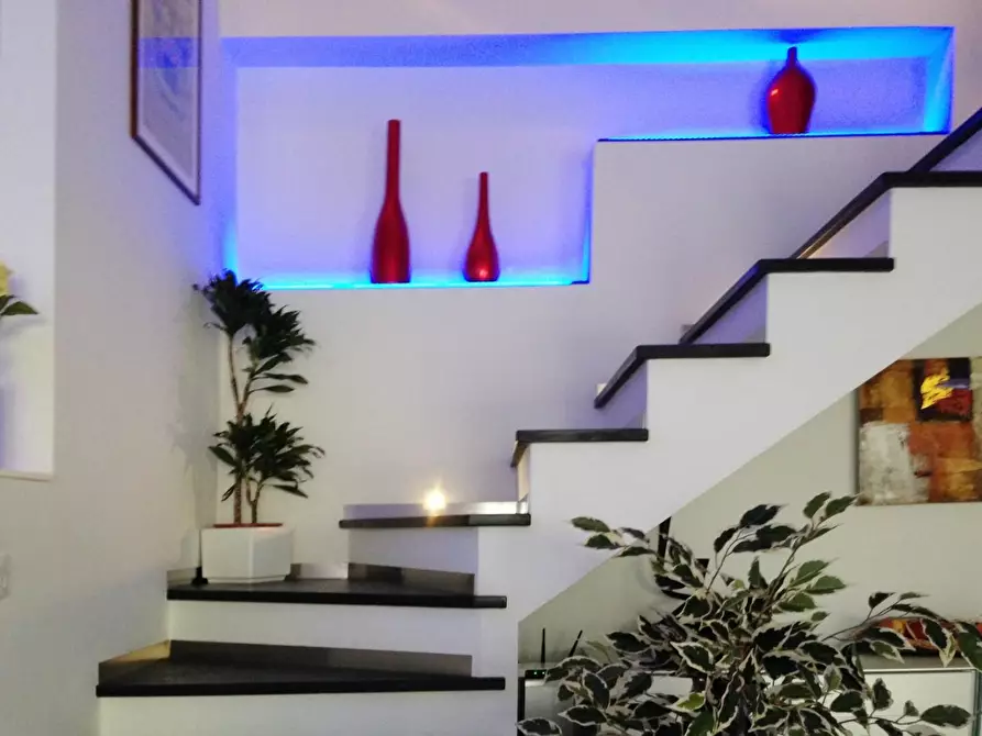 Immagine 11 di Appartamento in vendita  a Massa