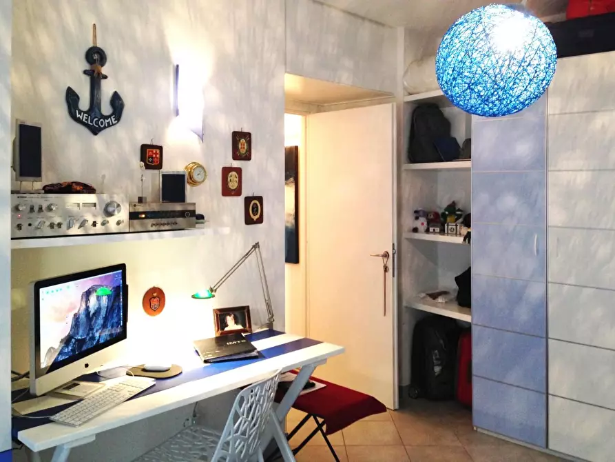 Immagine 15 di Appartamento in vendita  a Massa