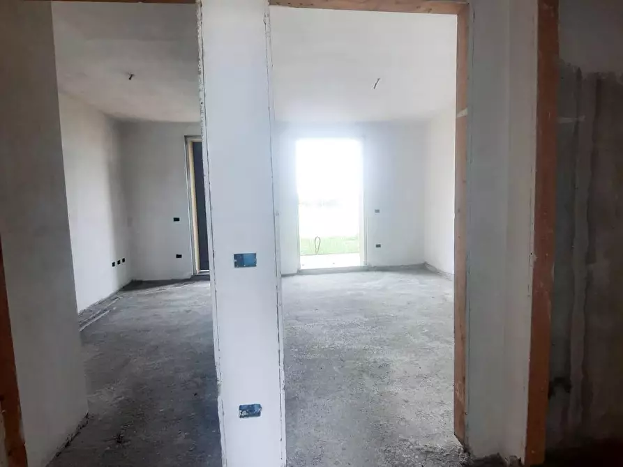 Immagine 7 di Appartamento in vendita  a Pontedera