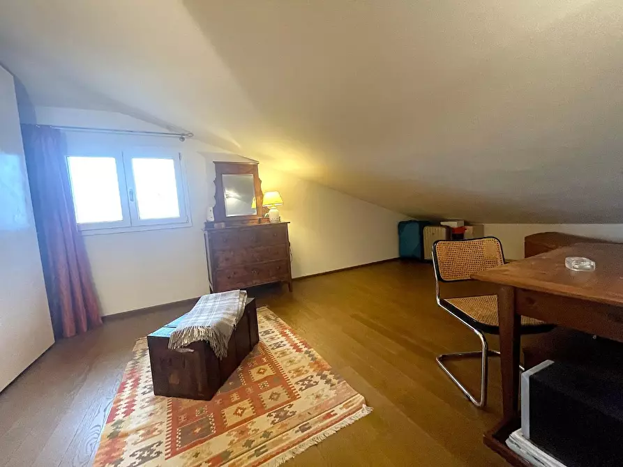 Immagine 23 di Appartamento in vendita  a Capraia E Limite