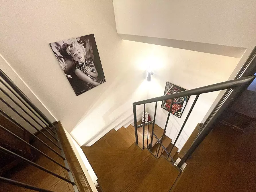 Immagine 22 di Appartamento in vendita  a Capraia E Limite