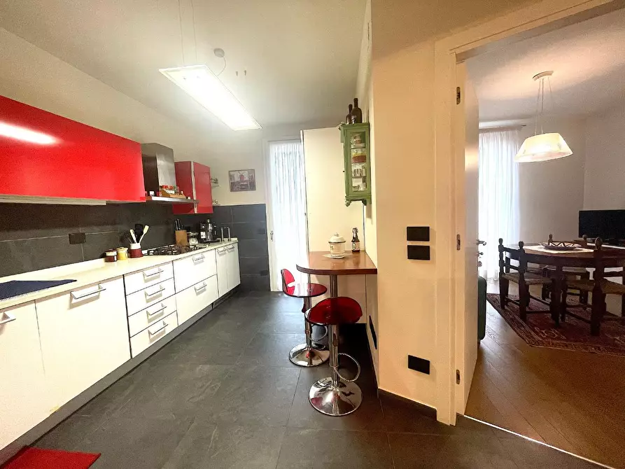 Immagine 27 di Appartamento in vendita  a Capraia E Limite