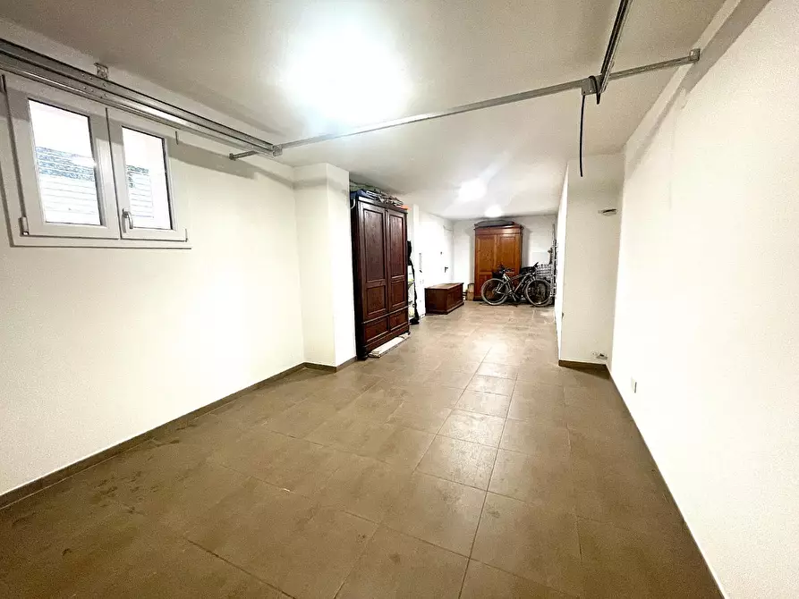 Immagine 33 di Appartamento in vendita  a Capraia E Limite