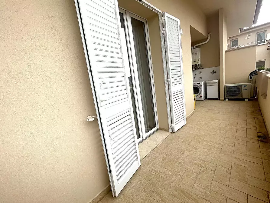 Immagine 30 di Appartamento in vendita  a Capraia E Limite