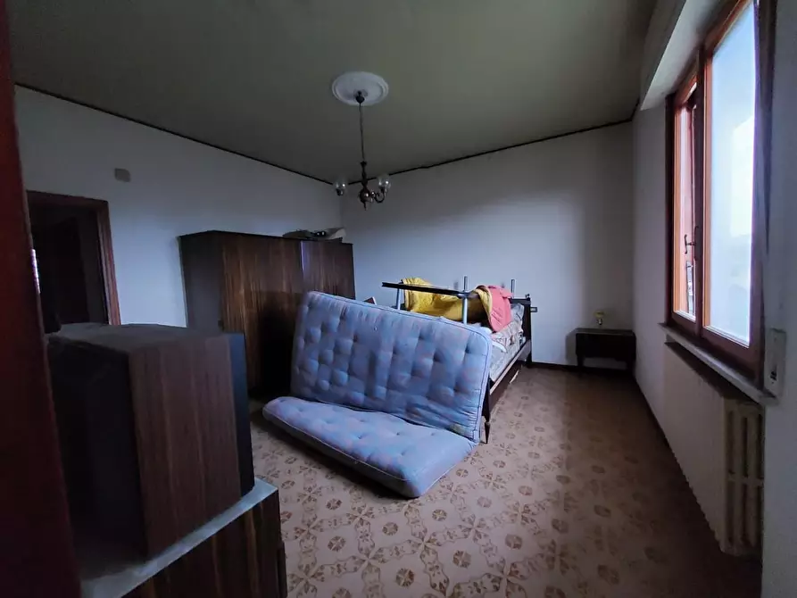 Immagine 9 di Casa indipendente in vendita  a Santa Maria A Monte