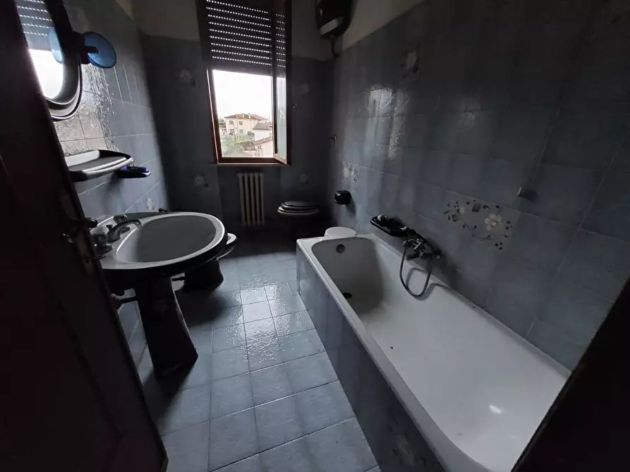 Immagine 12 di Casa indipendente in vendita  a Santa Maria A Monte