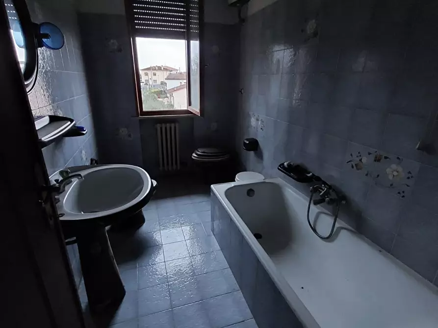 Immagine 13 di Casa indipendente in vendita  a Santa Maria A Monte