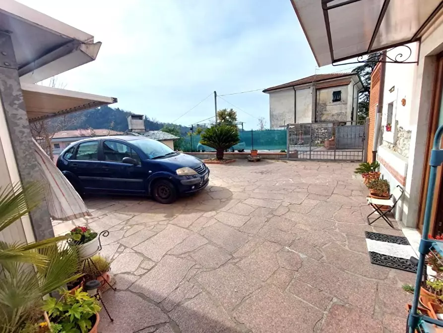 Immagine 32 di Casa bifamiliare in vendita  a Carrara