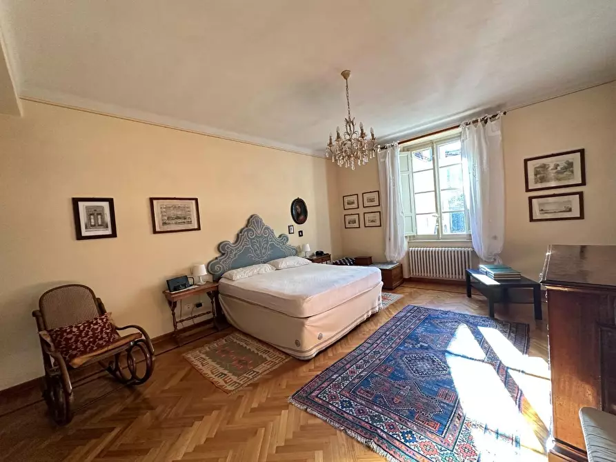 Immagine 26 di Appartamento in vendita  a Lucca