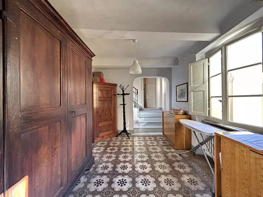 Immagine 43 di Appartamento in vendita  a Lucca