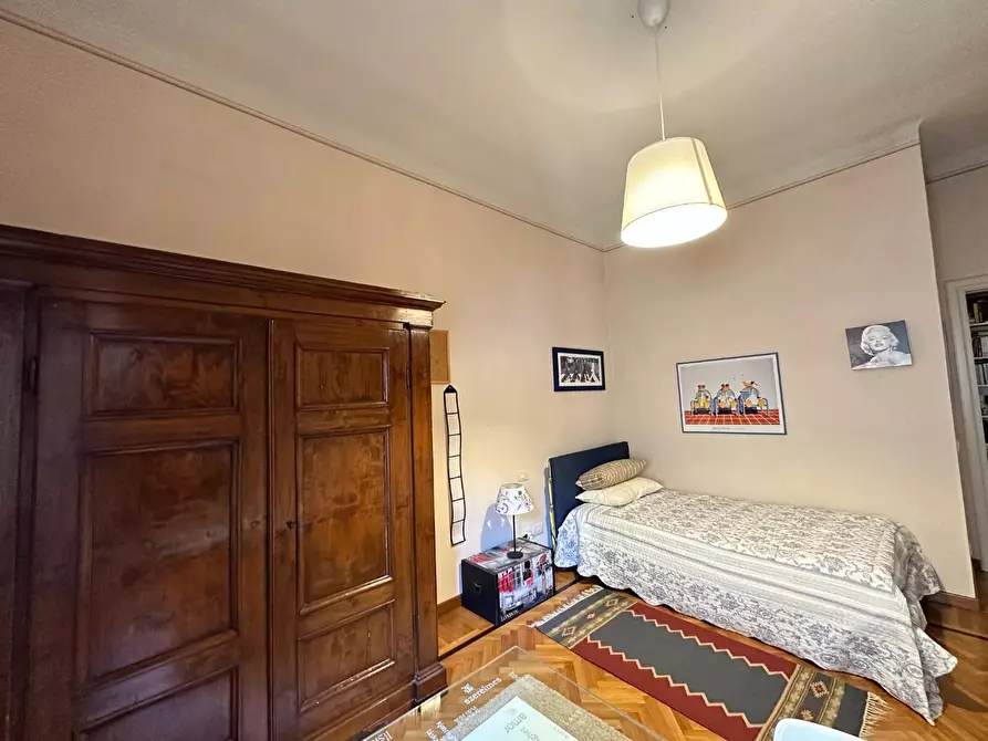 Immagine 38 di Appartamento in vendita  a Lucca