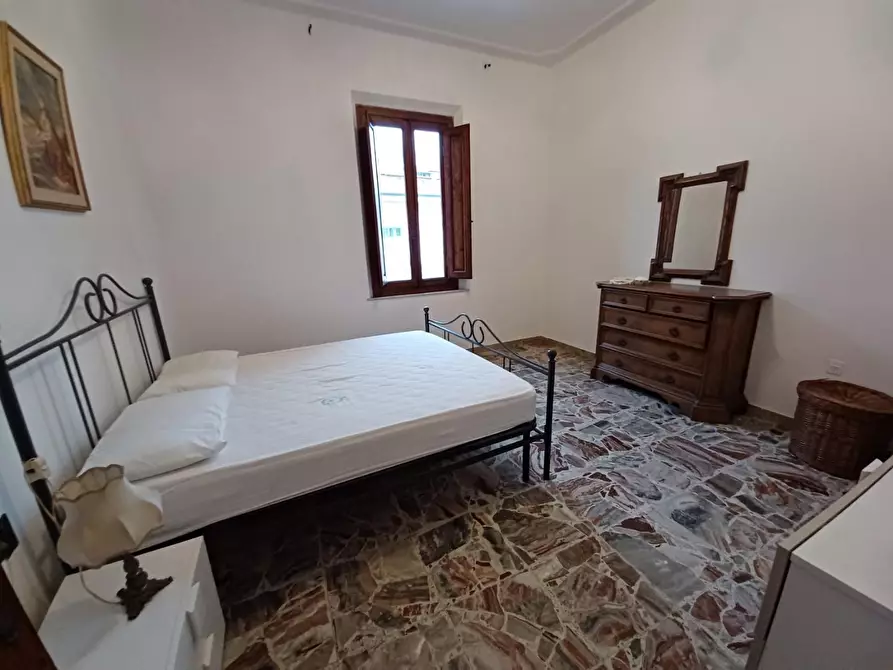 Immagine 13 di Terratetto in vendita  a Capraia E Limite