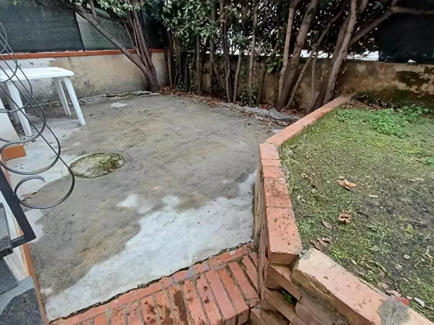 Immagine 8 di Terratetto in vendita  a Capraia E Limite