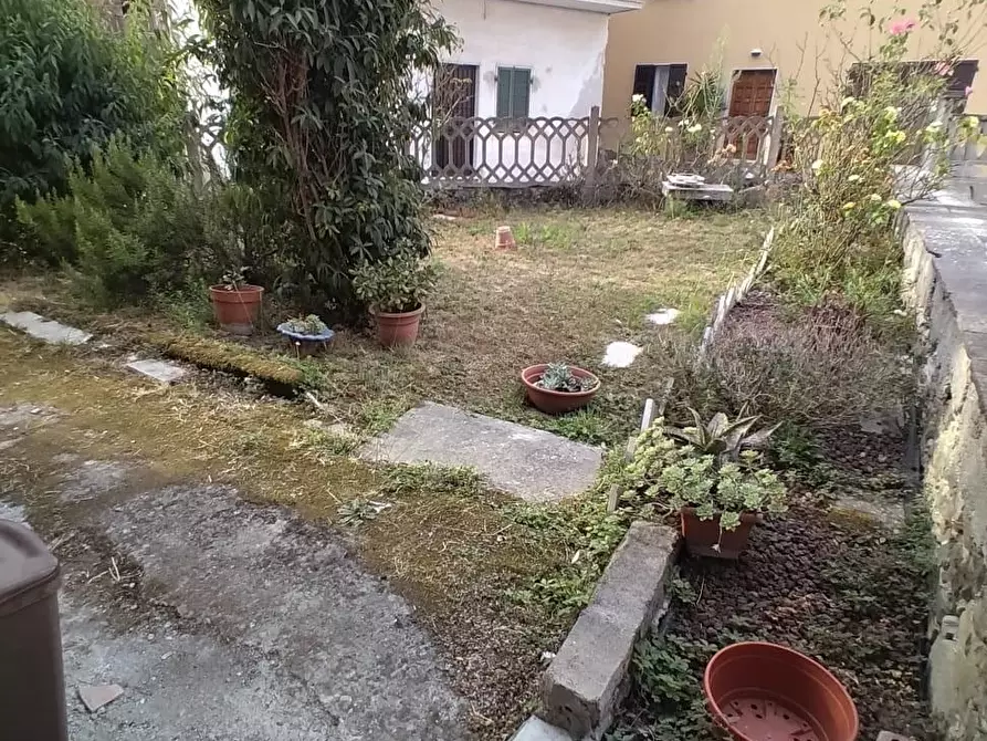 Immagine 9 di Terratetto in vendita  a Ortonovo