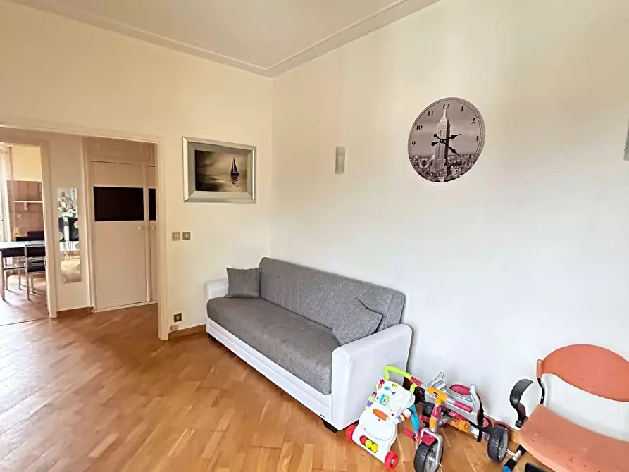 Immagine 1 di Appartamento in vendita  a Viareggio