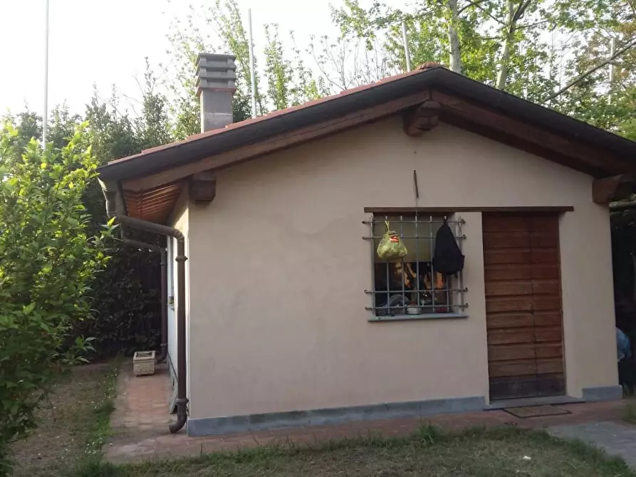 Immagine 15 di Villa in vendita  a Pietrasanta