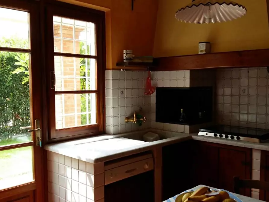 Immagine 3 di Villa in vendita  a Pietrasanta