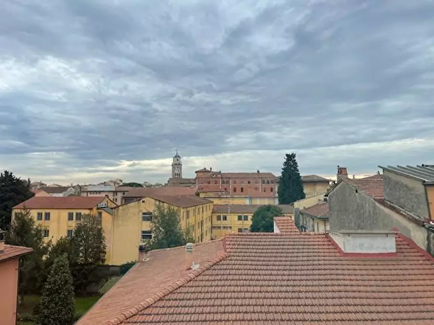 Immagine 1 di Appartamento in vendita  a Pisa