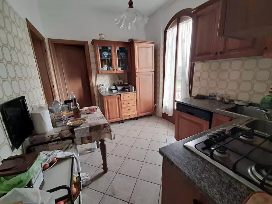 Immagine 5 di Villa in vendita  a San Giuliano Terme