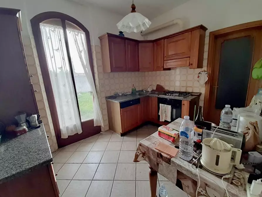 Immagine 12 di Villa in vendita  a San Giuliano Terme