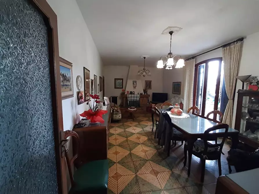 Immagine 13 di Villa in vendita  a San Giuliano Terme