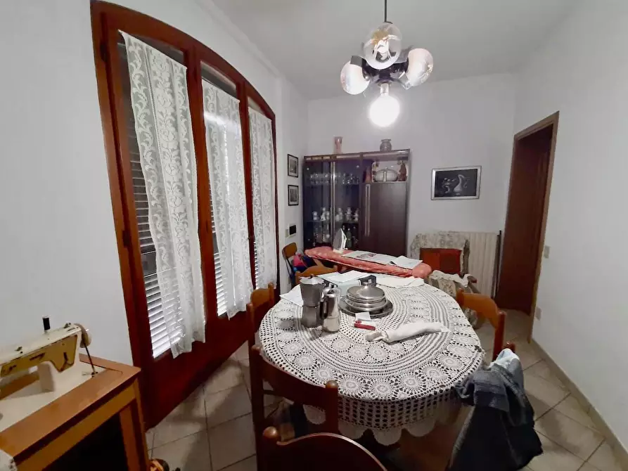 Immagine 11 di Villa in vendita  a San Giuliano Terme