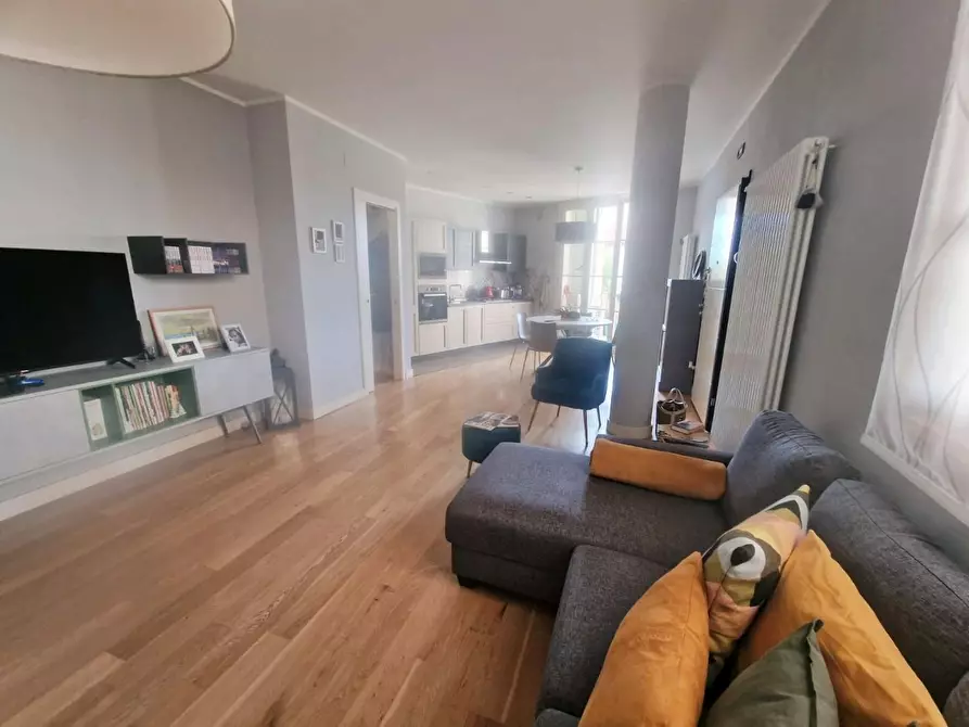 Immagine 4 di Appartamento in vendita  a Massarosa