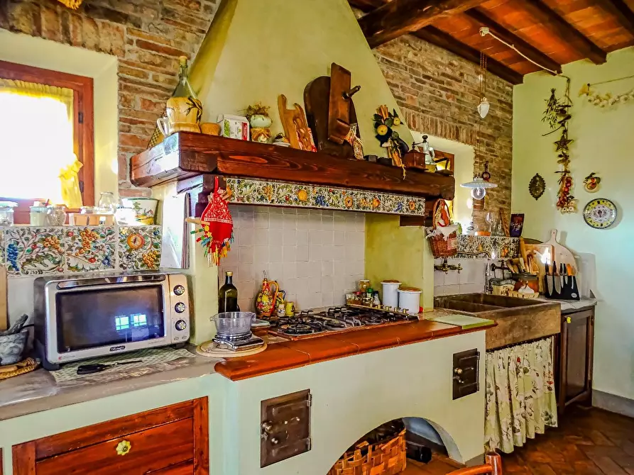 Immagine 3 di Villa in vendita  a San Miniato