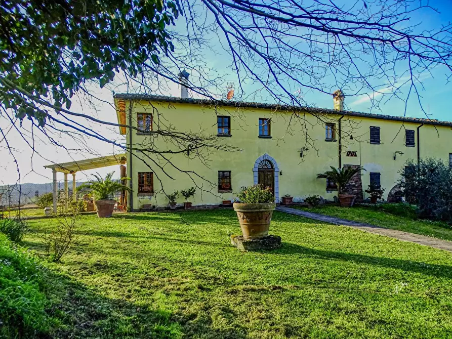Immagine 60 di Villa in vendita  a San Miniato
