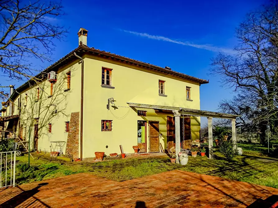 Immagine 11 di Villa in vendita  a San Miniato